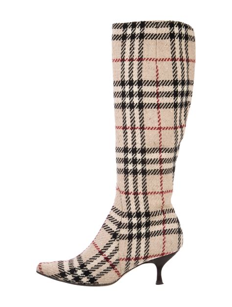 nova-check style stiefel burberry|Burberry Check queen.